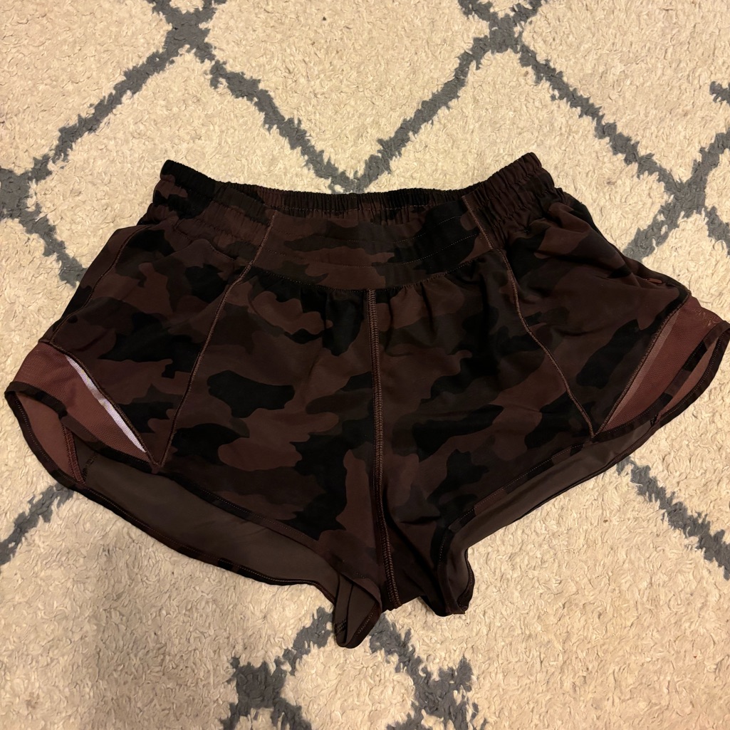 Maroon/Brown Camo Hotty Hot Lululemon Shorts 2.5”